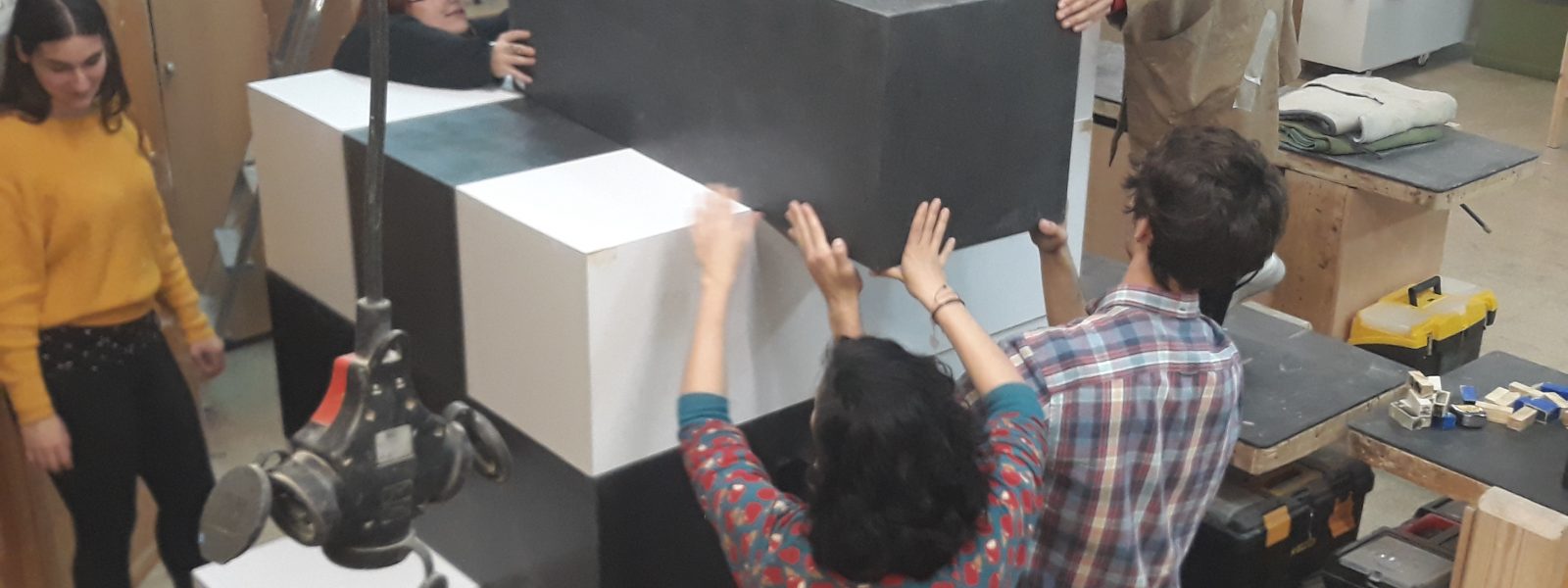 Projecte Klé, col·laboració entre el cicle Creació Creació d'Objecte i Moble i el SAT! Sant Andreu Teatre